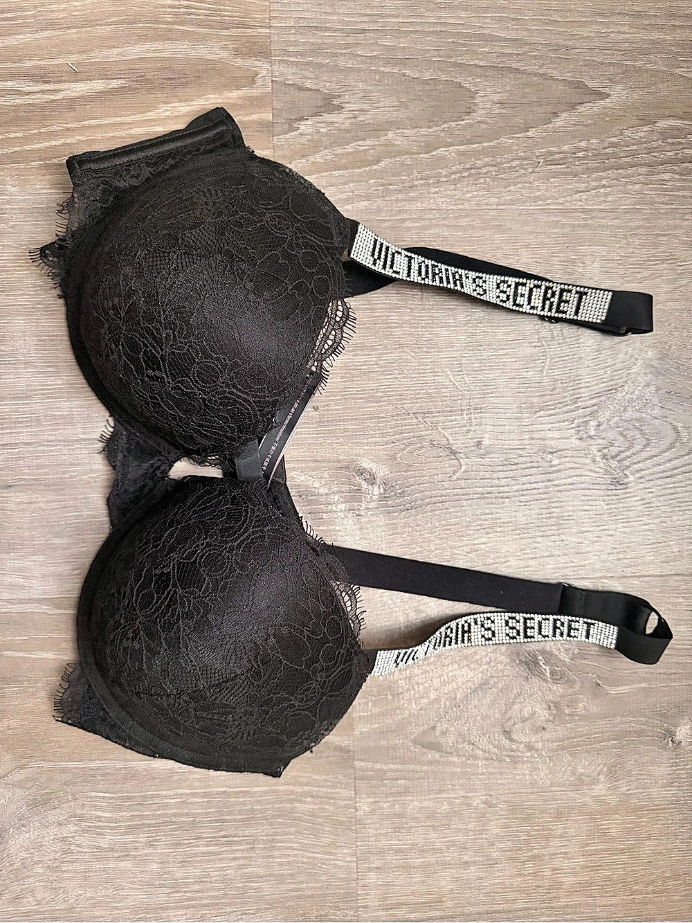 Victoria's Secret Very Sexy Shine Strap Lace Push-Up Bra Black 38C/C85